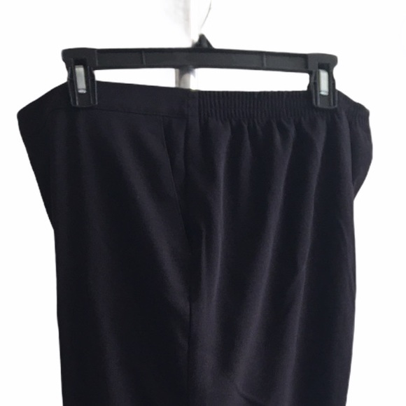 NWT Alfred Dunner Elastic Waist Pull On Pants. 14 - Picture 4 of 5
